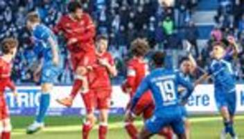 Fußball: Ein Standard zu viel: Magdeburg rutscht auf Relegationsrang