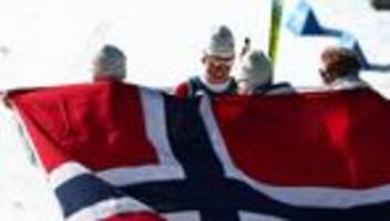 historischer moment: neuntes gold: umjubelter klaebo feiert olympia-rekord