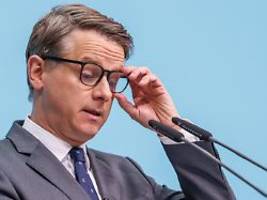 das reicht nicht: linnemann dringt auf weitere Änderungen beim bürgergeld