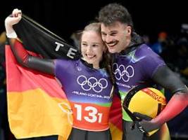 Letzter Lauf schnappt Gold weg: Unfassbar: Deutsche Skeletonis rasen zu Silber und Bronze im Mixed
