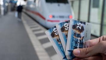 BahnCard plötzlich dreimal so teuer: Klage aus Hamburg gegen Deutsche Bahn
