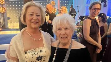 17.000 Euro-Preis gezogen – plötzlich sind zwei Gewinner auf der Bühne