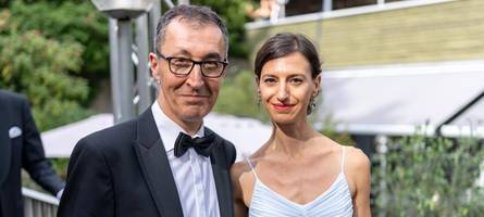 Stuttgart statt Kanada: Das ist Flavia Zaka, die Frau an Cem Özdemirs Seite