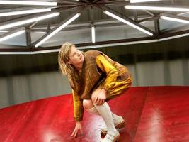 theater: biertrinken ist auch keine lösung