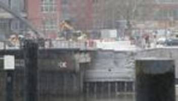 hafencity: brücke nahe der elbphilharmonie wird zwei jahre gesperrt