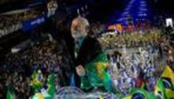 Spektakel am Zuckerhut: Karneval in Rio: Lula-Hommage löst politische Debatte aus