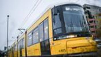 Unfälle: Zwei Verletzte bei Tram-Unfall in Berlin