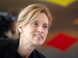 Falls Wehrpflicht kommt : Prien will neuen Zivildienst vorbereiten