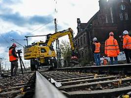 Auf unbestimmte Zeit: Bahn: Sanierung der Strecke Hamburg-Berlin verzögert sich