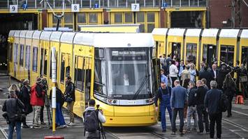 XXL-Bahn, Mini-Planung: Warum Berlin immer wieder ausgebremst wird