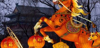 Chinesisches Neujahr: So reiten Sie gut ins Jahr des Feuerpferdes