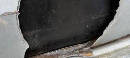 Droht Verletzungsgefahr? Stadt Augsburg will bei neuen Altglascontainern nachbessern