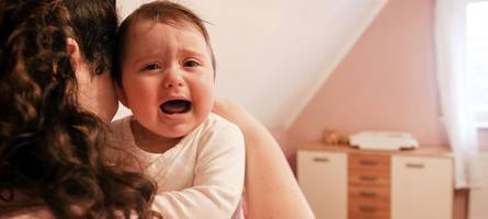 schlaflose nächte und hilflosigkeit: hier finden schreibabys und ihre eltern unterstützung