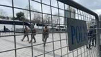 Drogenrazzien: Türkischer Rockstar und Prominente in Türkei festgenommen