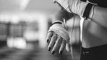 Geschlechterrollen: Ich wollte Boxhandschuhe – und sollte Ballett tanzen