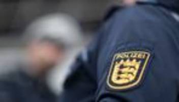 Polizei: Zwei Männer verletzen Polizisten bei Abschiebung