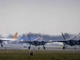 Sollte ich eigentlich nie sagen: Staatssekretär verrät heikles Detail zum F-35-Kampfjet der USA