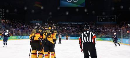 Deutlicher Sieg gegen Frankreich: Der Traum lebt