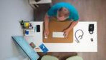 Gesundheit: Hausärzte ziehen kritische Bilanz zur elektronischen Patientenakte