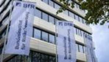 Kindergesundheit: Bundesinstitut warnt vor Schimmelpilzgift in Mandeldrinks