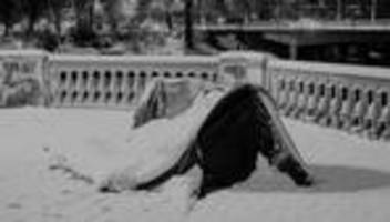 obdachlosigkeit: wie obdachlose durch den winter kommen