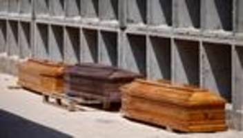 bootsunglück: mindestens 15 tote an italiens küste angespült