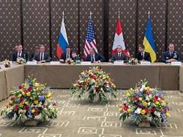 Schwer, aber sachlich: Ukraine-Gespräche enden nach zwei Stunden