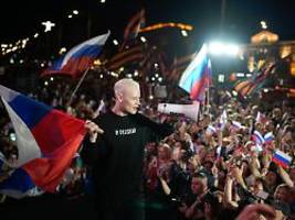 Spiel mir das Lied vom Sieg: Wie Putins Pop-Propagandisten mit Kriegs-PR Karriere machen