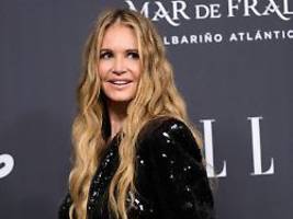 The Body kennt kein Alter: Elle Macpherson modelt mit 61 in Unterwäsche