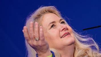 vetternwirtschaft auch in berlin? afd-landeschefin: „bei uns gibt es so etwas nicht“