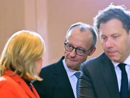 Steuerpolitik der Koalition: Merz lehnt höheren Spitzensteuersatz ab – und jetzt?