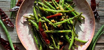 Rezept für die chinesischen Szechuan-Inferno-Bohnen Gan Bian Si Ji Dou