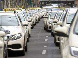 berlin: warum die hauptstadt keine neuen taxis zulässt