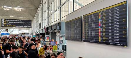 epsteins „lolita express“: brisante spur führt zum flughafen london-stansted