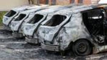 Kriminalität: Brandanschläge auf Fahrzeuge verursachen Millionen-Schaden
