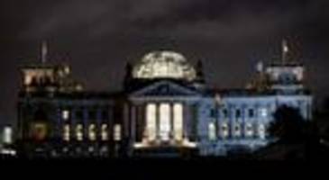 Notfall: Feuerwehreinsatz im Reichstagsgebäude