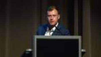 Vetternwirtschaft in der AfD: AfD-Bundestagsabgeordneter wehrt sich gegen Ausschluss aus Fraktion