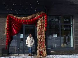 kein geld mehr fürs restaurant: auch in moskau kommt die realität an - wirtschaft in der krise