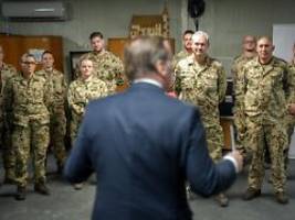 sorge vor eskalation im iran: bericht: bundeswehr reduziert präsenz im irak auf minimum