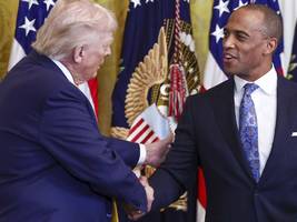 usa: trump ehrt demonstrativ schwarze amerikaner