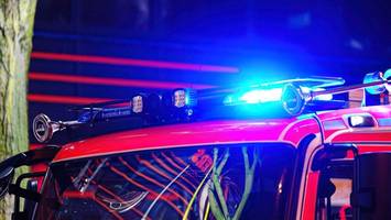 Feuerwehrtaucher suchen in Großhansdorfer Teich nach vermisster Person