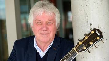 „Es schneit“ wird zum Hit dieses Winters – was Rolf Zuckowski dazu sagt