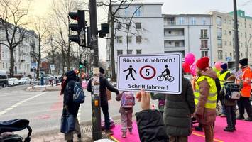 „Gefährlicher Schulweg“: Eltern der Grundschule Hoheluft schlagen Alarm