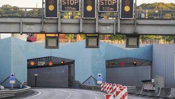 Vollsperrung auf A7 und Elbtunnel-Streik: Staugefahr bis Montagfrüh
