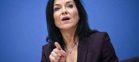 Reform für die Stromnetze: Wirtschaftsministerin Reiche will Energiewende billiger machen