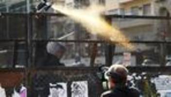 generalstreik in argentinien: zusammenstöße bei protesten gegen arbeitsmarktreform in argentinien