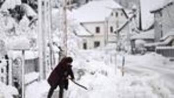 Wetter: Auf Schneechaos und Glätte folgt milde Luft