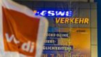 ÖPNV-Einschränkungen: Bushaltestellen ohne Busse - Warnstreik in Wiesbaden