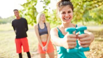 Intervallfasten zum Abnehmen: Das ist die beste Zeit für Sport