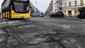 Krater auf Berlins Straßen: „Schlaglöcher sind Sicherheitsrisiko“
